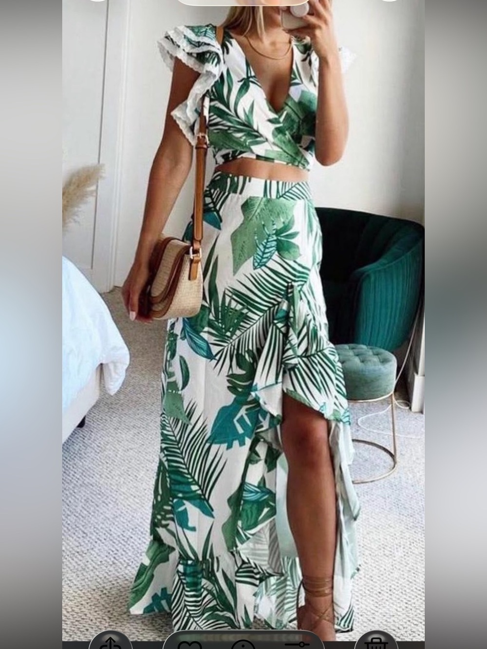 Palm print matching set (2 piece) excellent used condition.